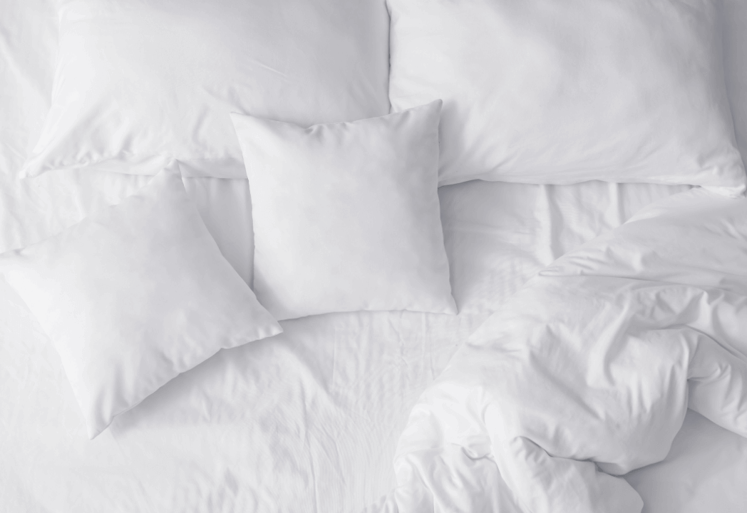 Daunenkissen in 80x80 cm perfekt für Bauch- und Mischschläfer.