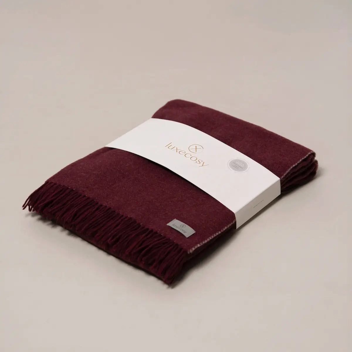 Luxecosy Wolle Kaschmir Plaid 150x200 cm in Bordeaux – luxuriöse Decke aus feiner Merinowolle und Kaschmir in edlem Rotton