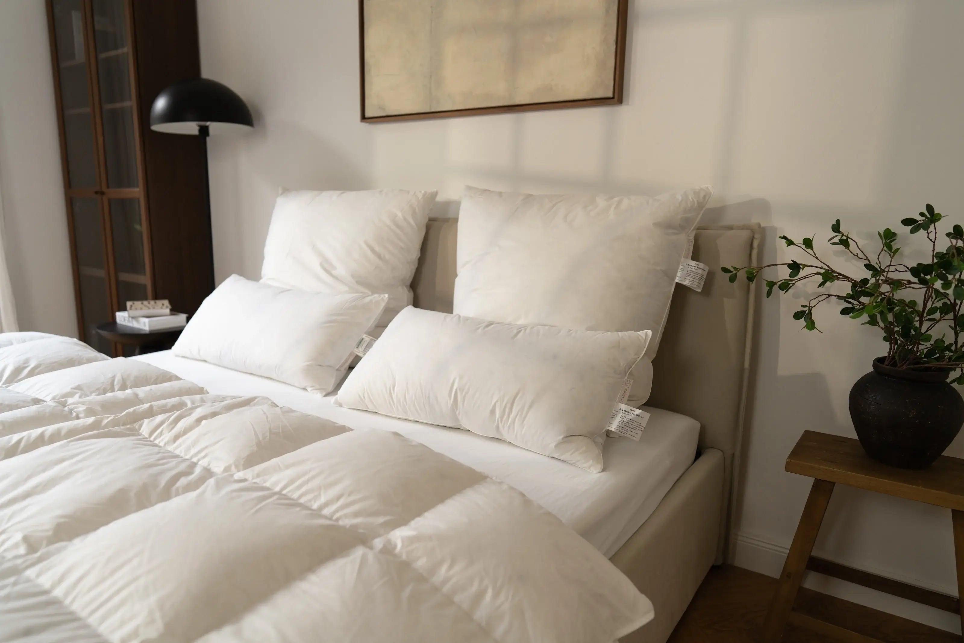 Daunenkissen von Luxecosy. Hochwertige deutsche Handwerkskunst mit besten Materialien.