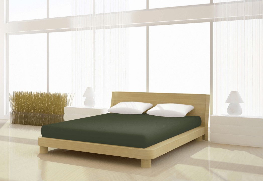Das Jersey Spannbettlaken waldgrün von Luxecosy aus 100% Baumwolle für perfekten Komfort.