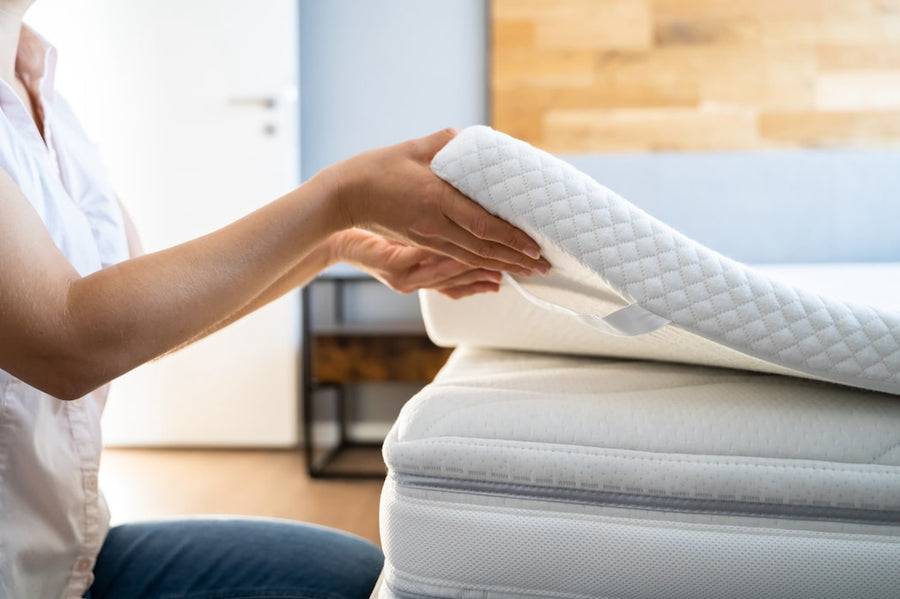 Erwecken Sie Ihre Matratze zu neuem Leben mit dem Luxe Cosy Topper - Luxuskomfort für erholsamen Schlaf!